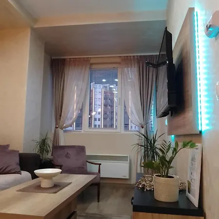 Lux Gondola 23 Apartment *
